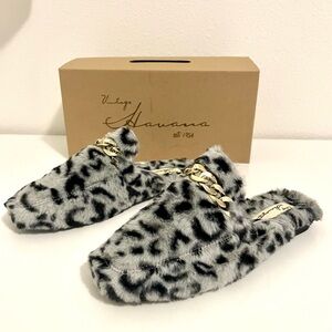 Vintage Havana Black and Gray Leopard Women's Slippers